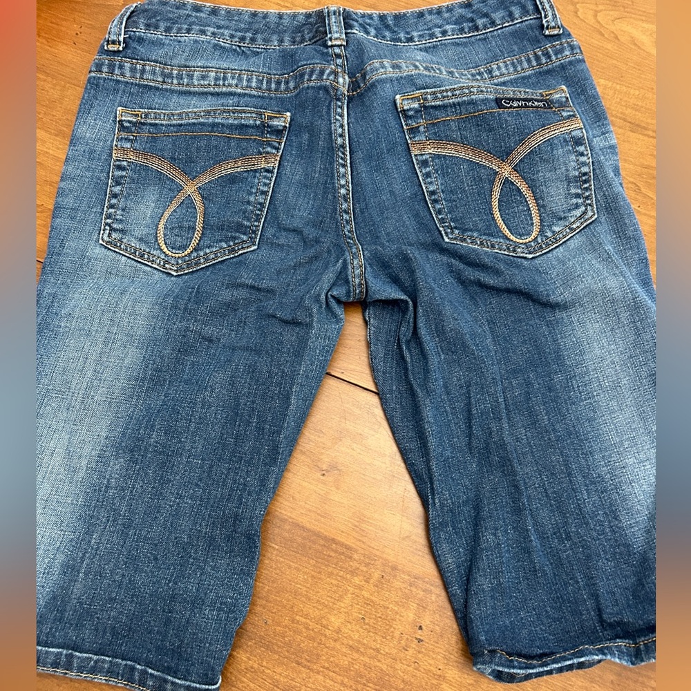 Calvin Klein Jeans Dark Blue Denim Jeans with Tan Stitching womens 6
